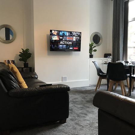 Bright Spacious 3-Bed With Office & Patio, Preston Preston  Exterior foto